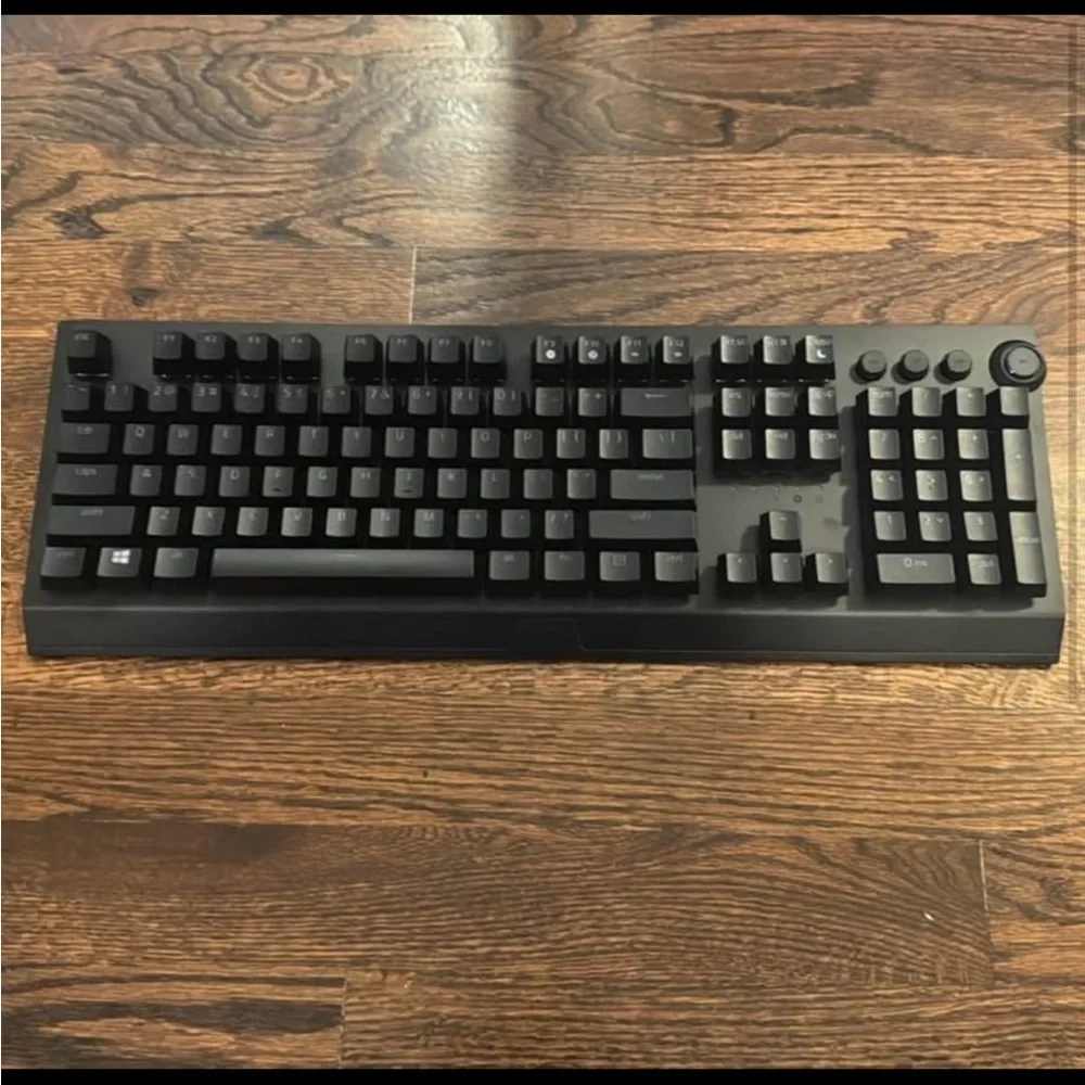 Razer BlackWidow V3 Pro Keyboard and Wrist Rest